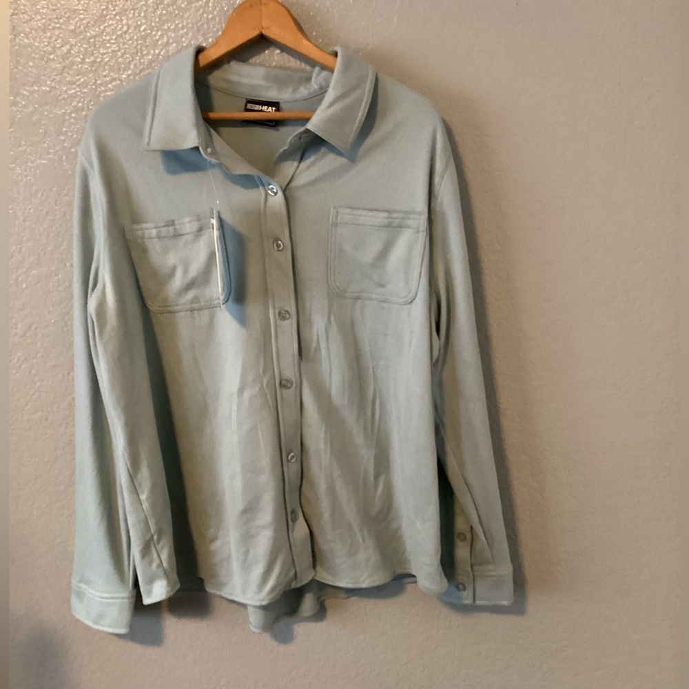 32 Degree Heat Button-Up Shirt. NWT - Picture 2 of 7